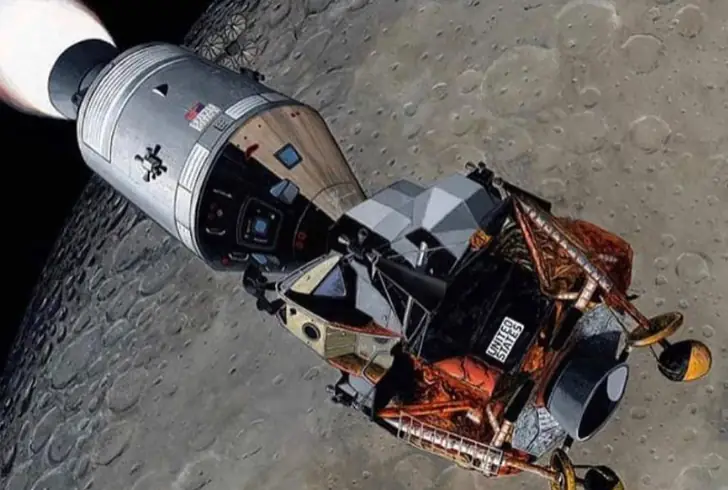 Lunar Module engines used a special mix that made a flame you can hardly see.
