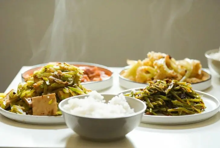 Weight Loss Plate - Balanced Mix of Rice, Vegetables, and Protein